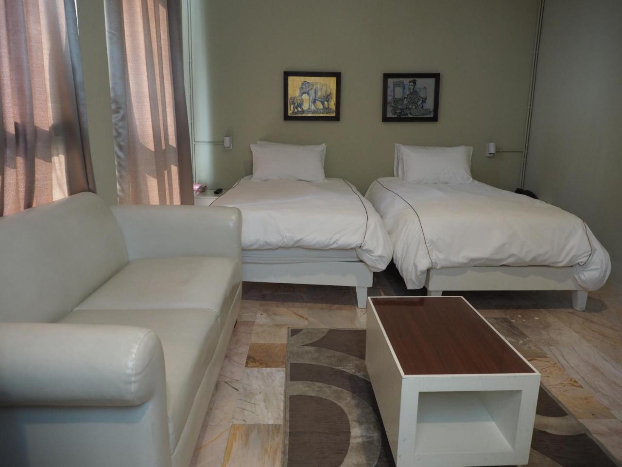 Warila Hotel Samut Prakan Exteriér fotografie